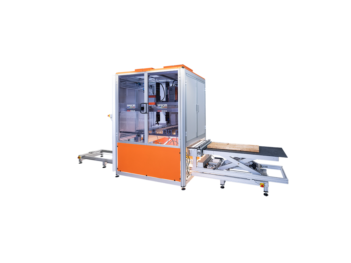 Image of front of Specim SisuROCK workstation