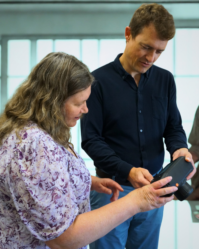 Channel Systems sales team showing user features of Specim IQ